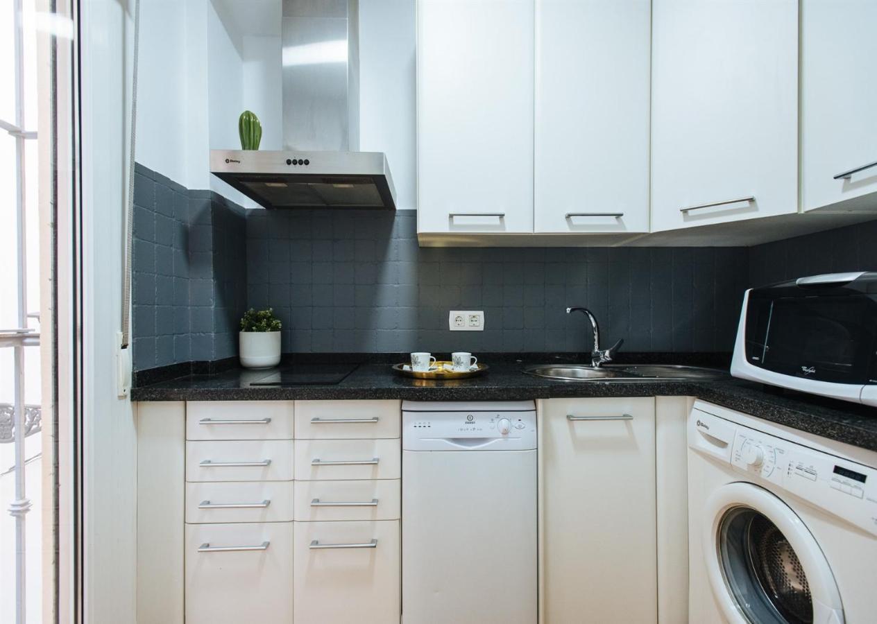 Feijoo Suite Apartment Севилья Экстерьер фото